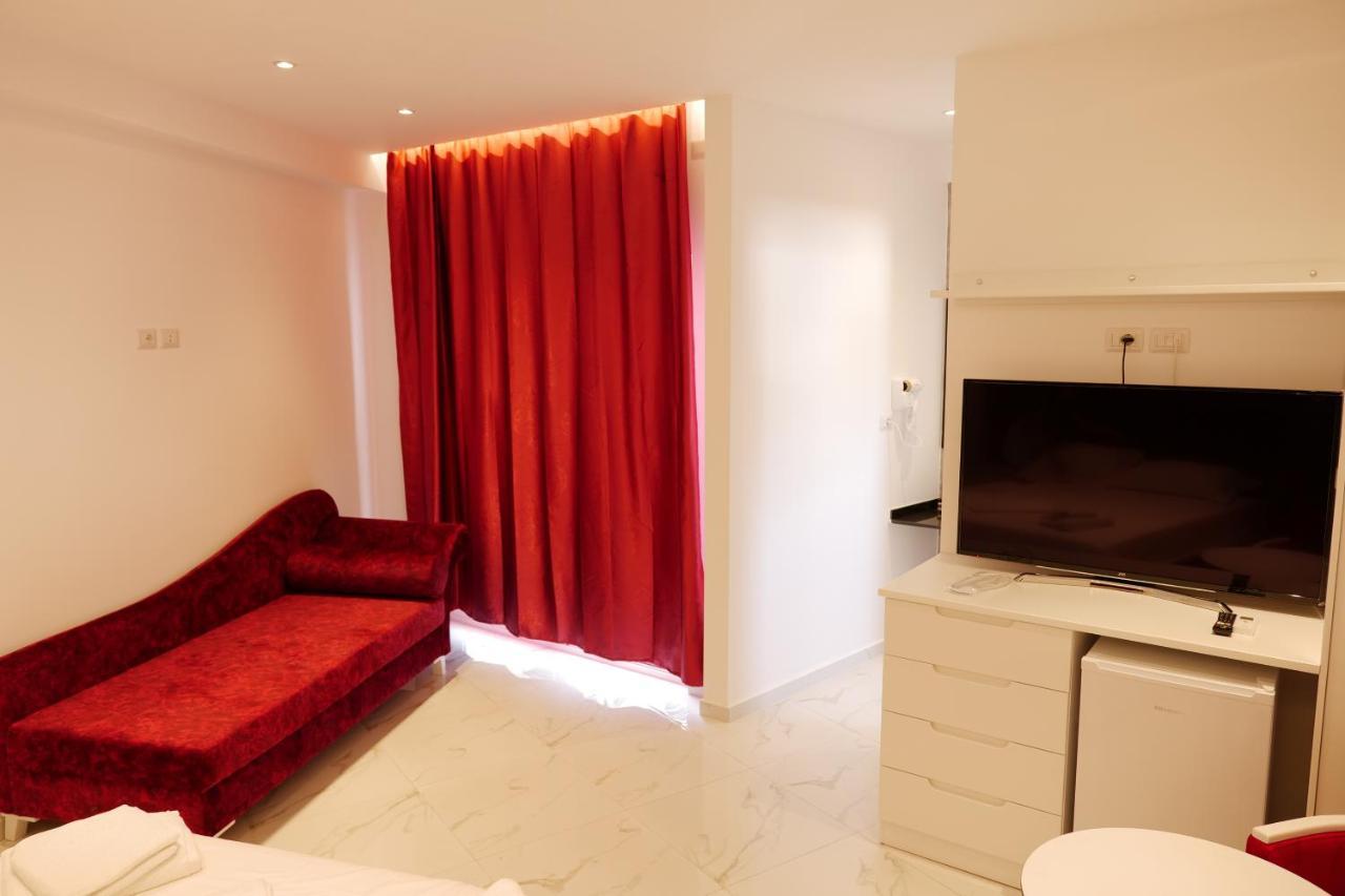 Lumi Hotel Sarande Exterior photo