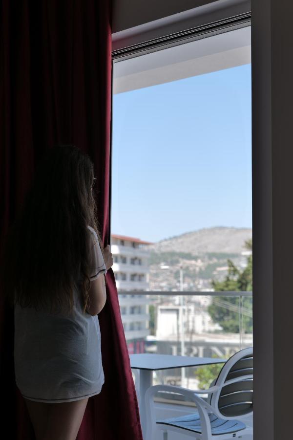 Lumi Hotel Sarande Exterior photo